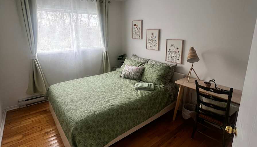 Samuel's room