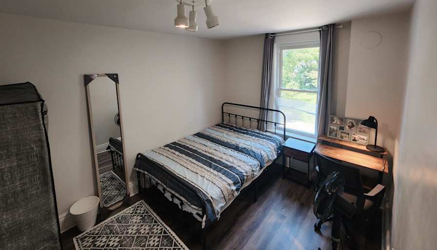 Sami's room