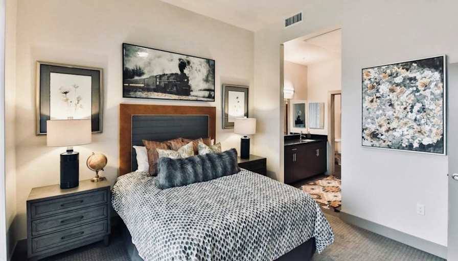 Diana's room