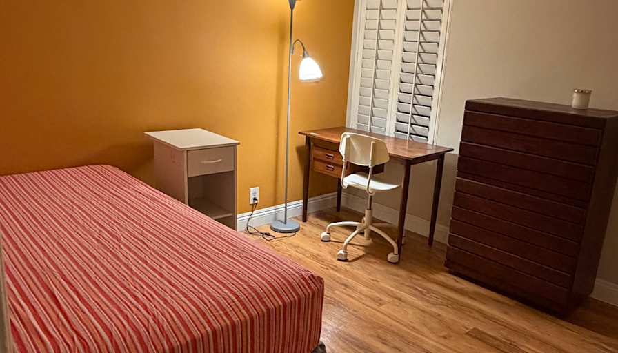 Vivian's room