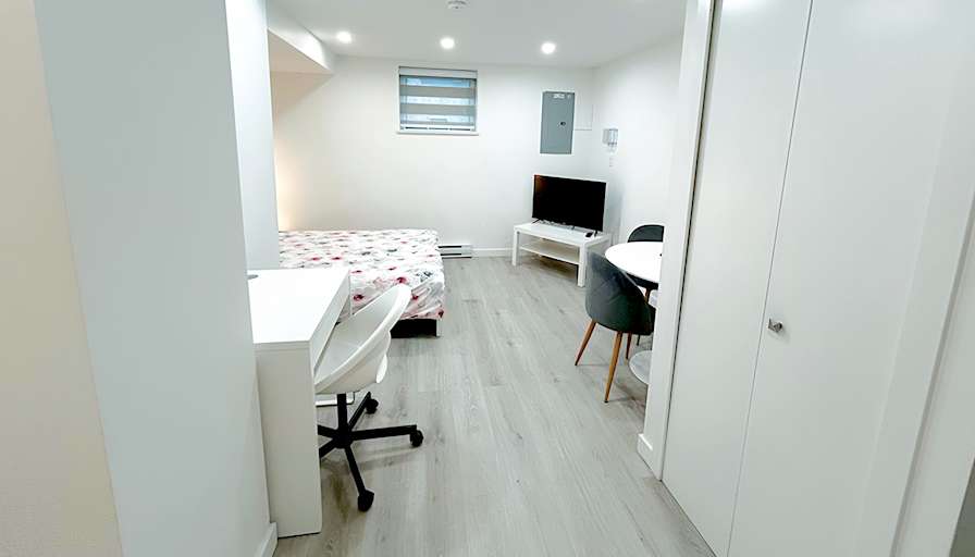 Shahram's room