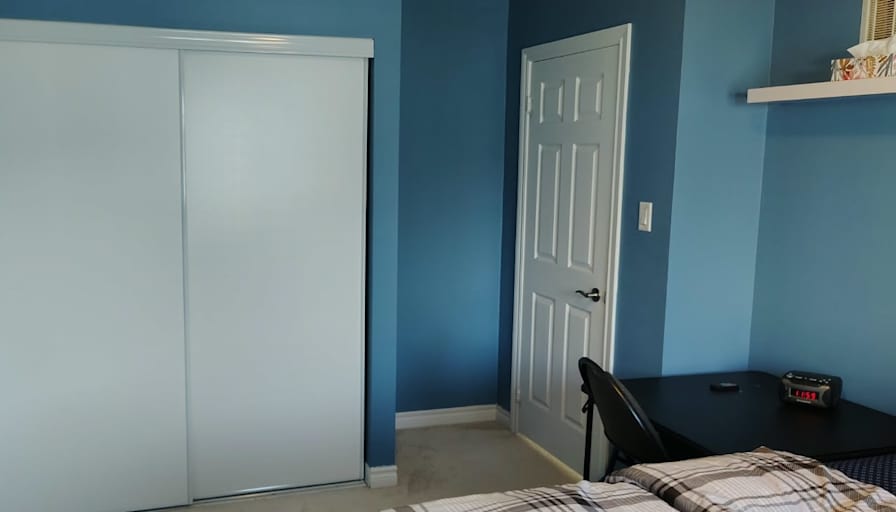 Epiphane's room