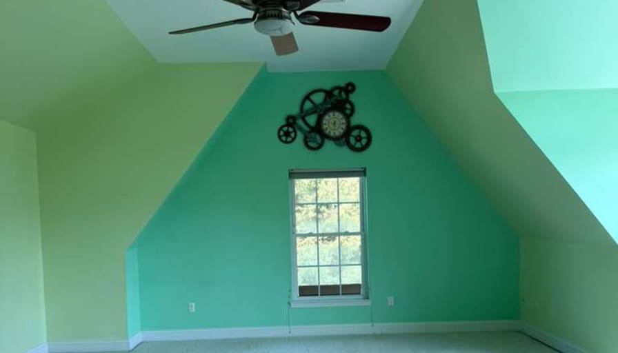 Paulina Led's room