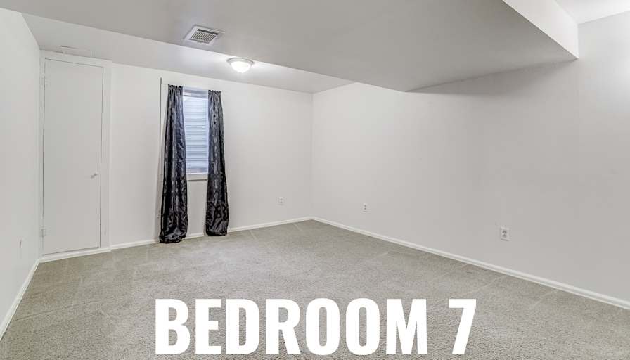 HomeCrew's room