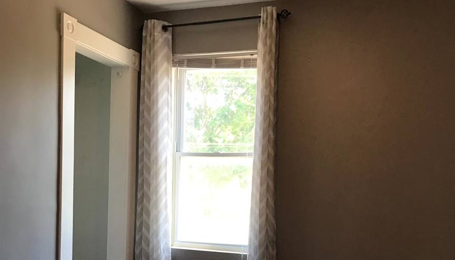 Francisco's room