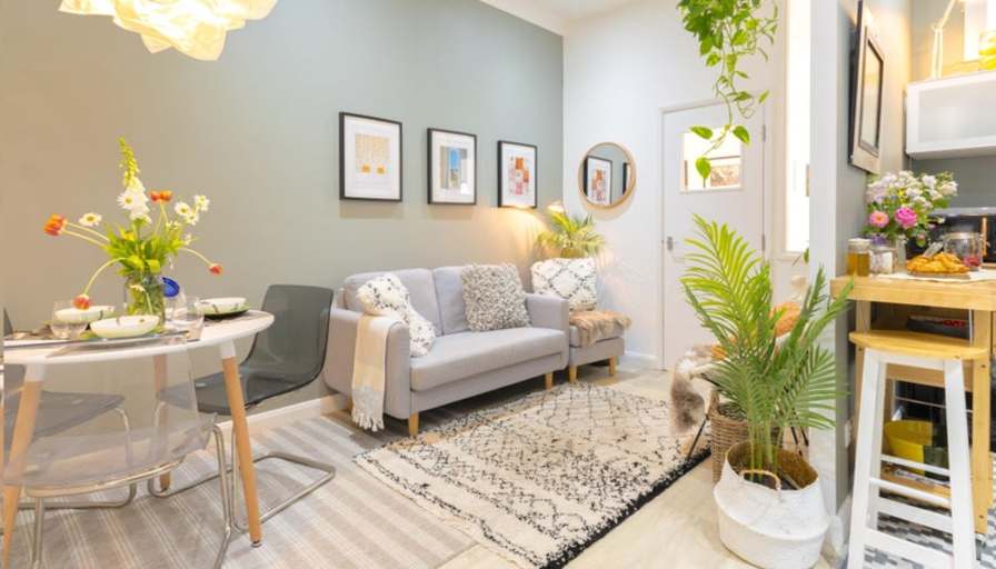 Selina's room