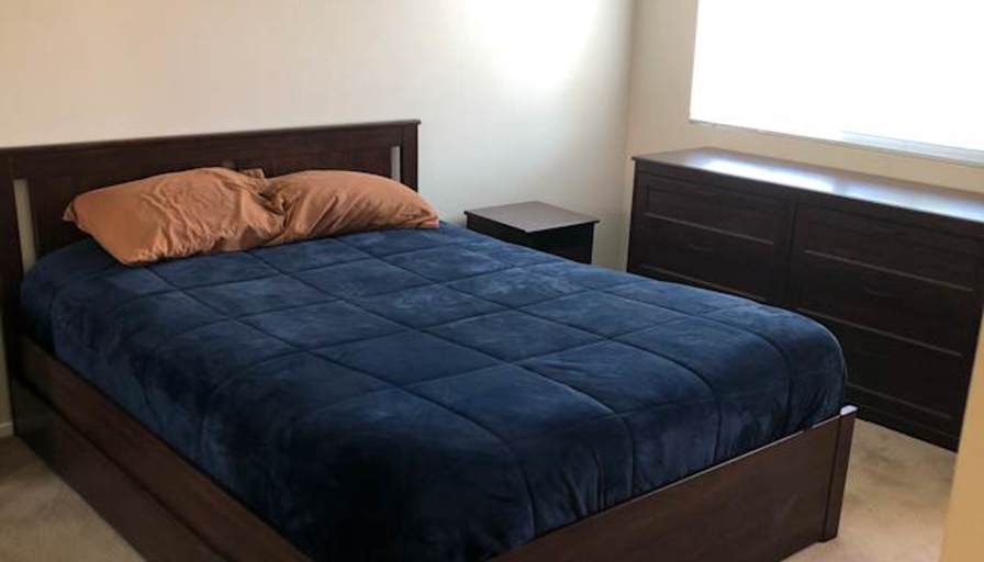 Maxx's room