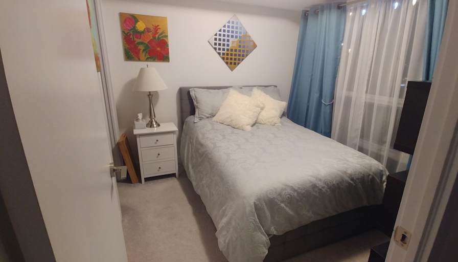 Carmen's room