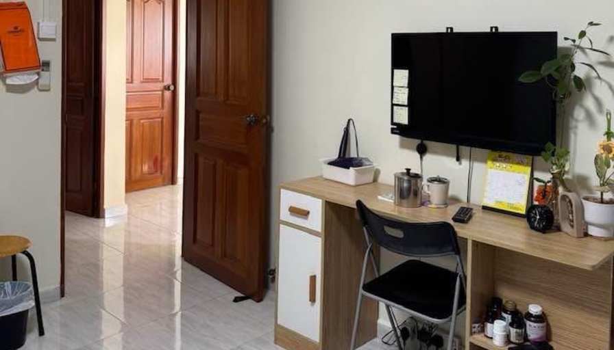 Mary Lew's room