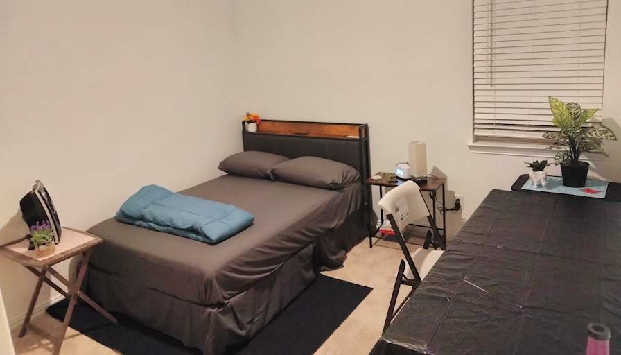 Vai's room