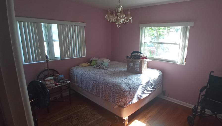 ken's room