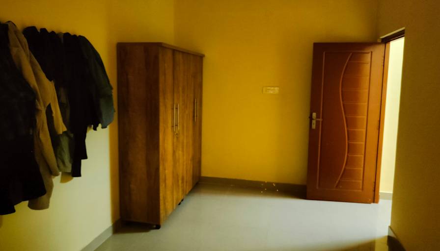 Suresh's room