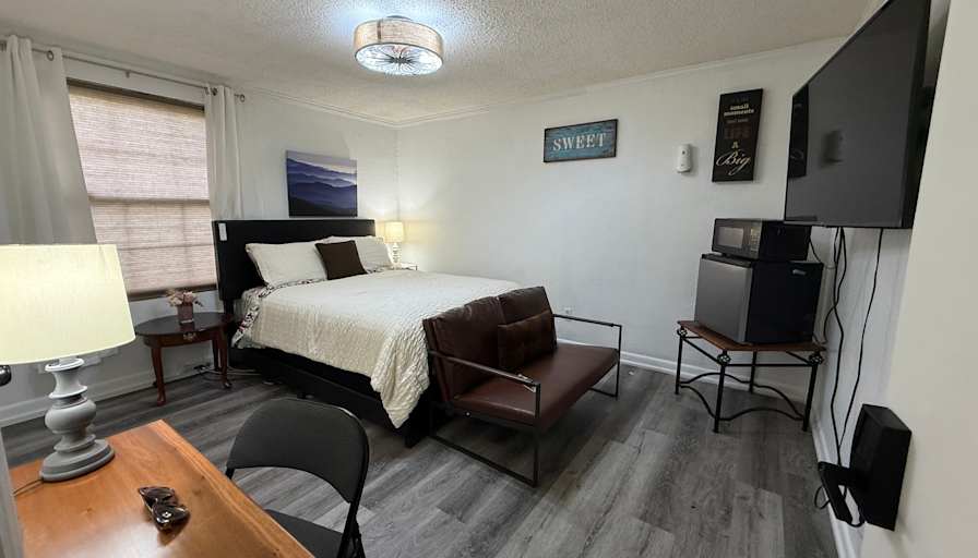 Ellen's room