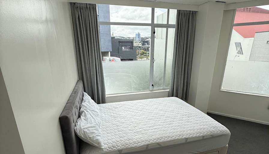 Andrew Manson's room