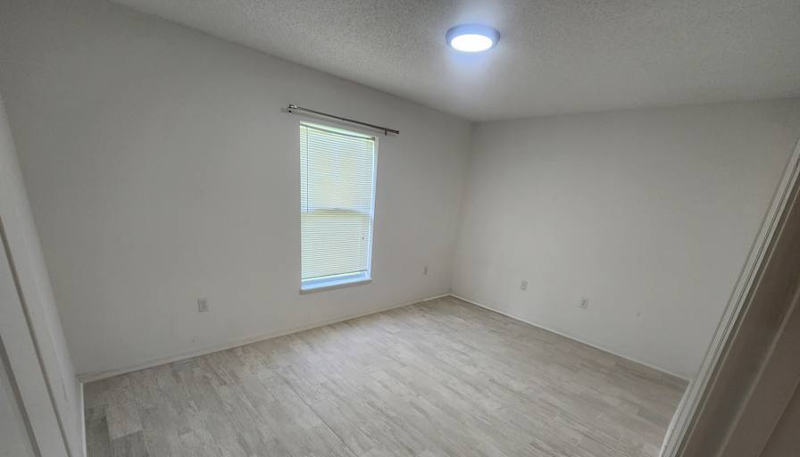 Fernando's room