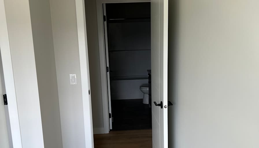 R's room