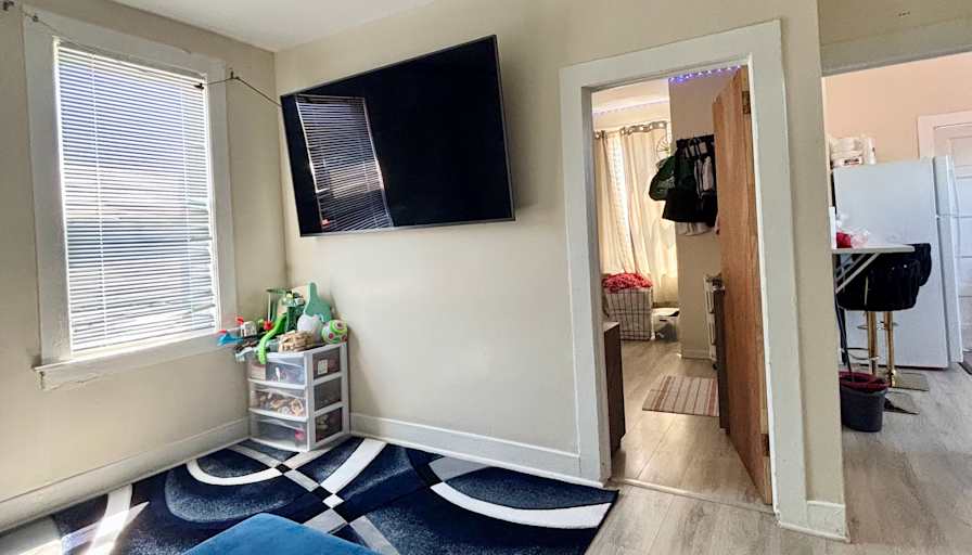 Kerry-Ann Lawson's room