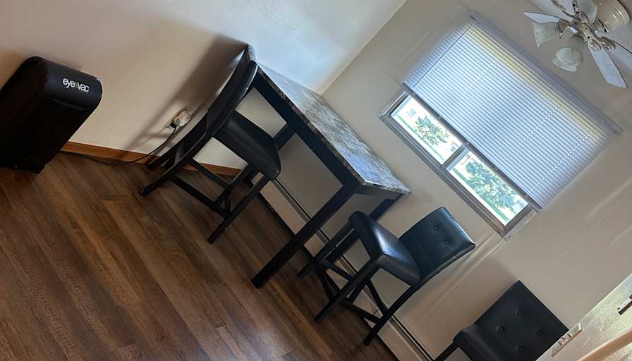 Saulvito Salas's room