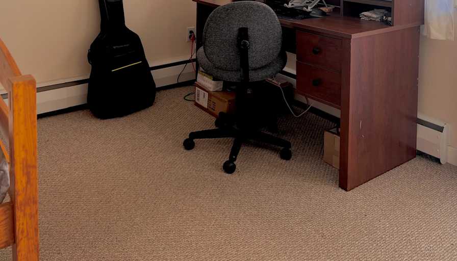 Emanwel's room