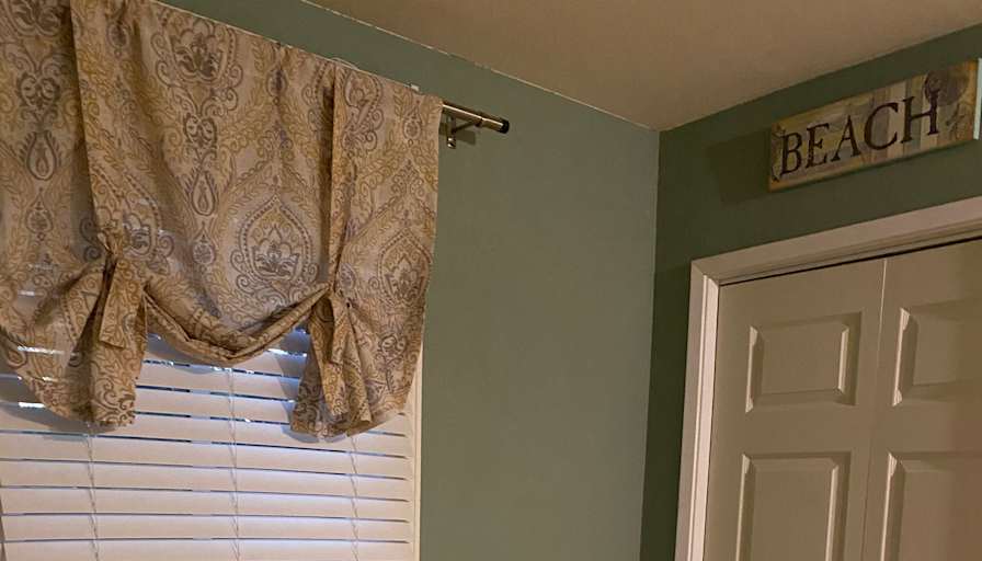 Naomi's room