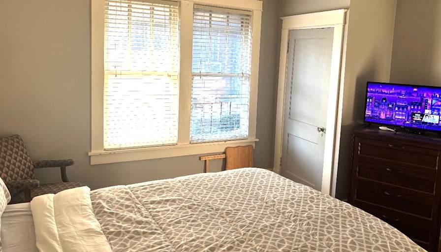 Gwen's room