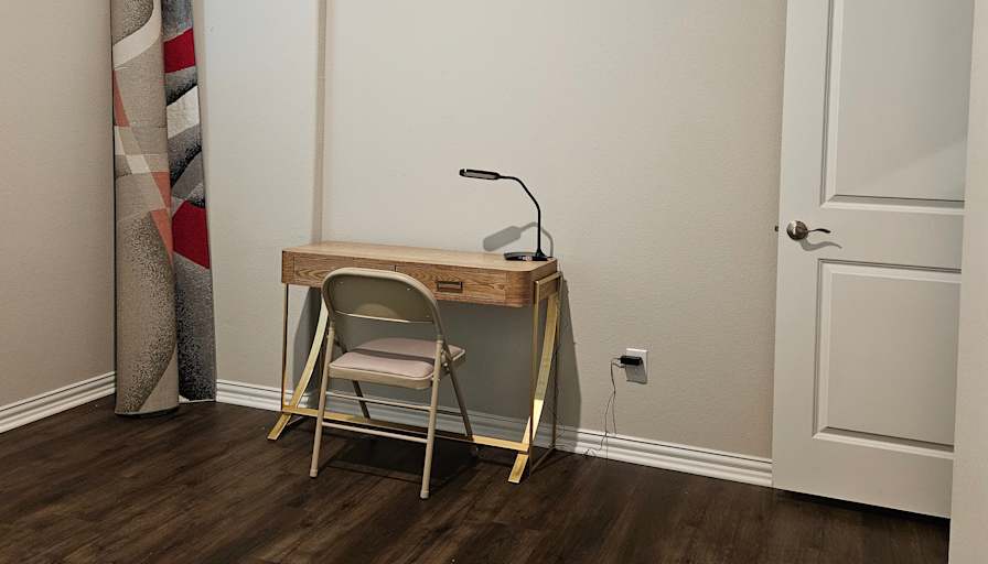 Kate's room