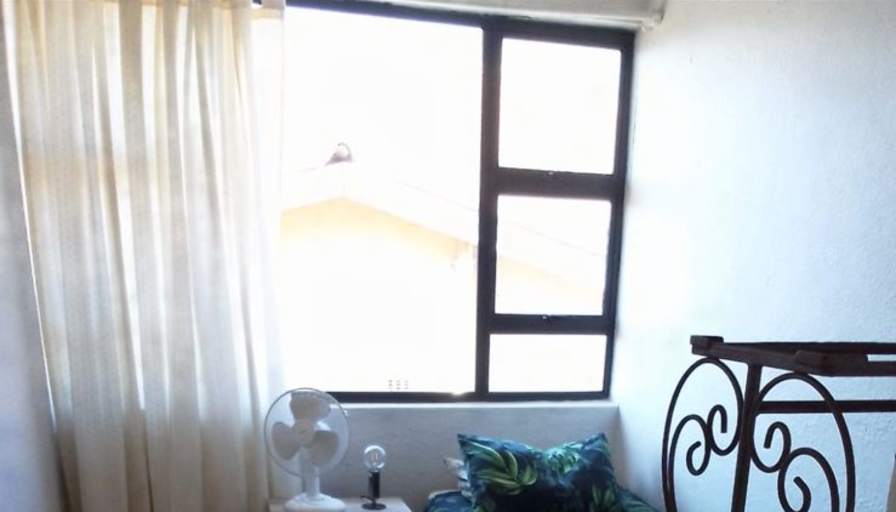 Achmat Johnstone's room