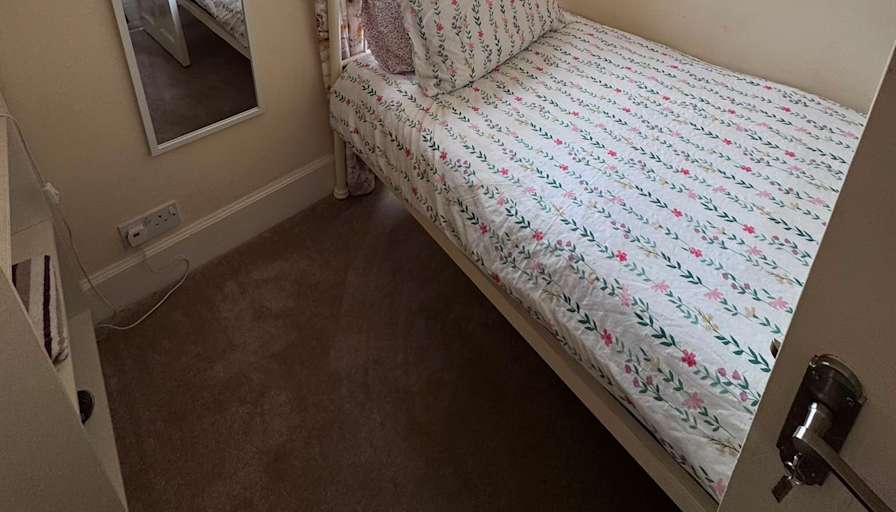 Sabeen's room