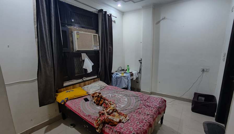 Amitesh Kumar's room