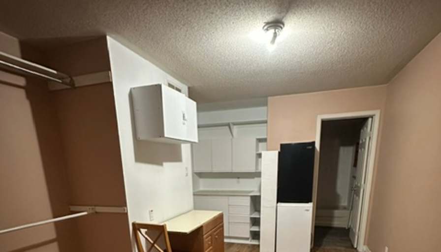 Norm's room
