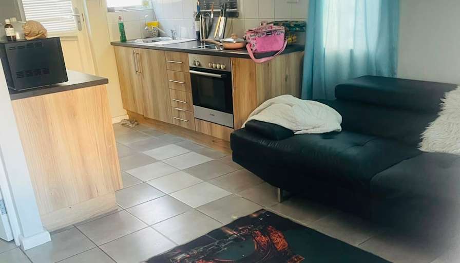 Avumile's room