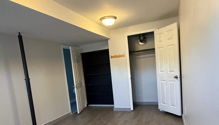 Hing's room