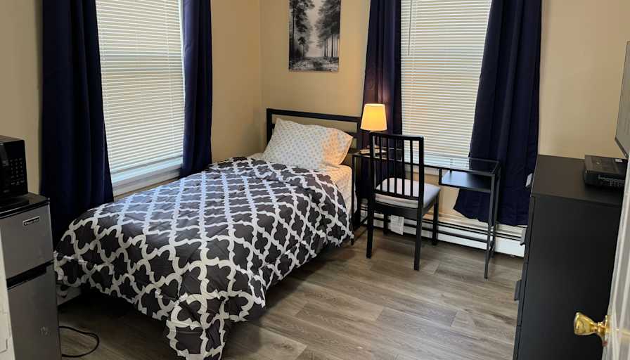 tamer's room