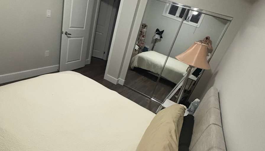 Veronika's room