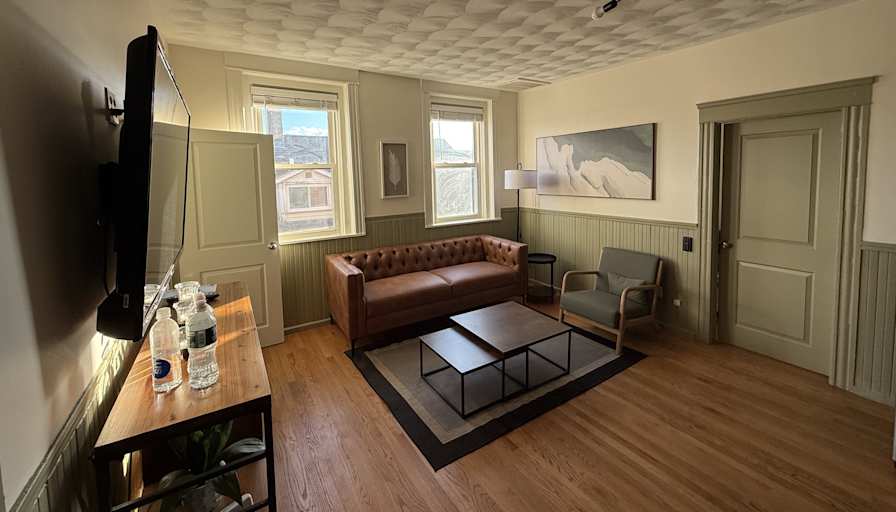 Bassem S.'s room