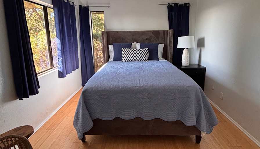 Steven B Burrell's room