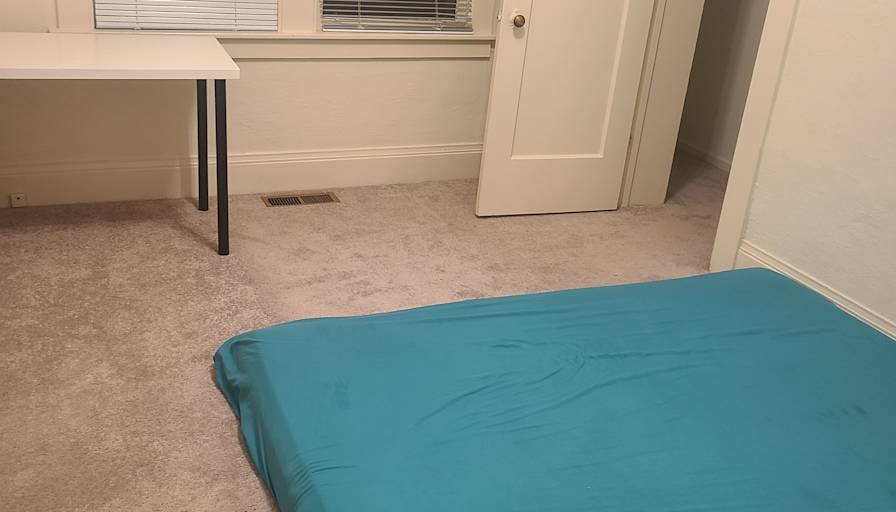 Sarika's room