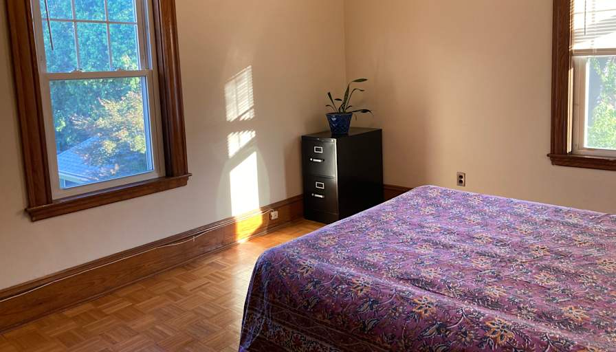 Linda's room