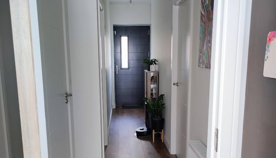 Ele's room