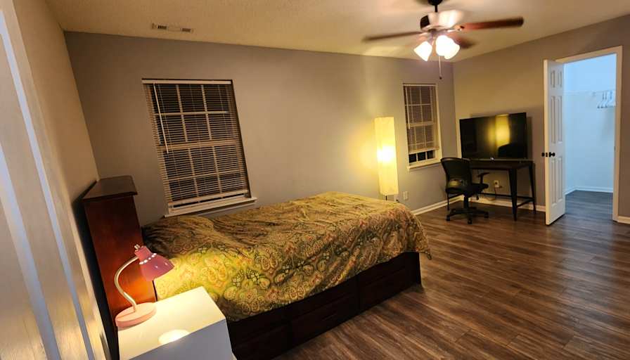 Gias's room