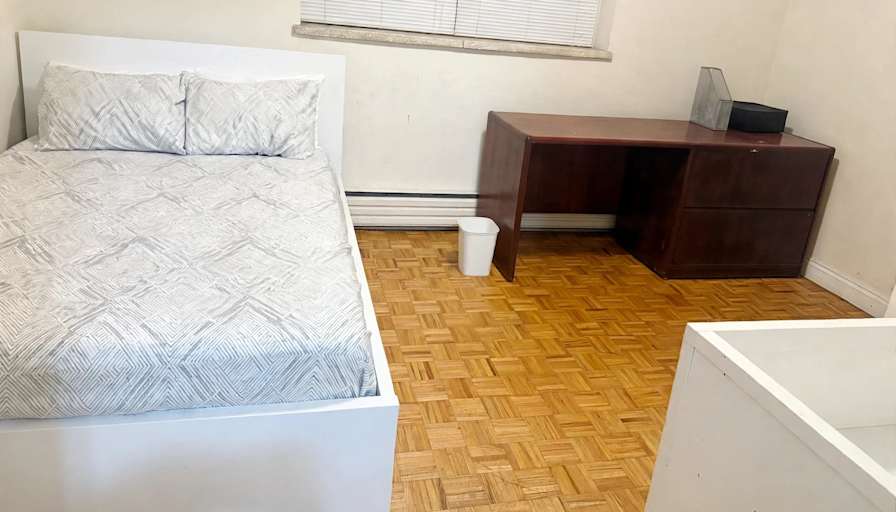 Faiza Ahmed's room