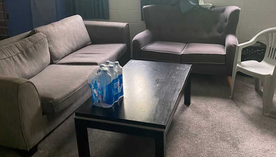 Lee's room