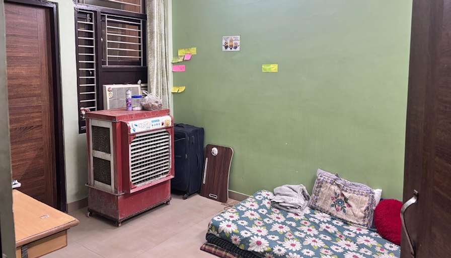 Sukhveer's room