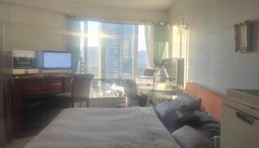 QiuYing's room