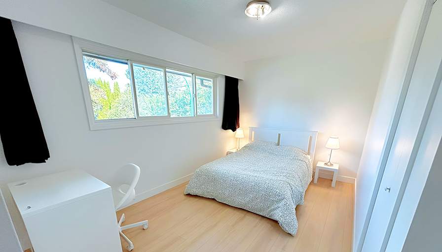 Shahram's room