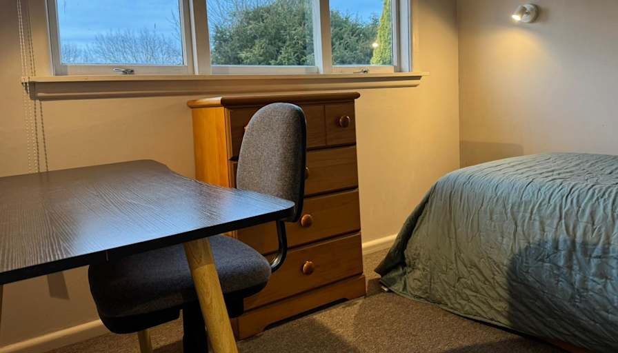Linda A.'s room
