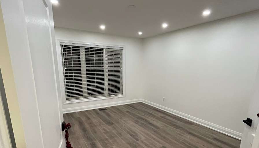 Saad Jafri's room