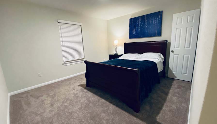 Anoop Gupta's room