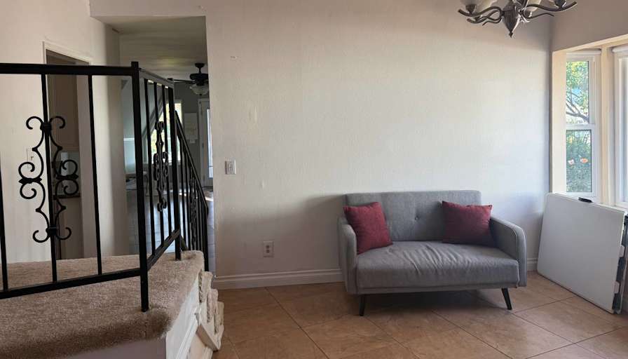 Stephanie's room