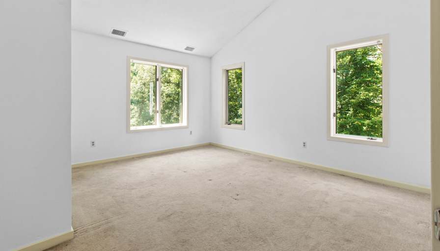 jada annel green's room